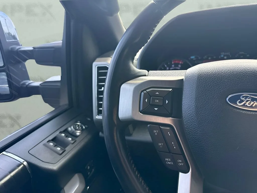 Used 2018  Ford XL image 16