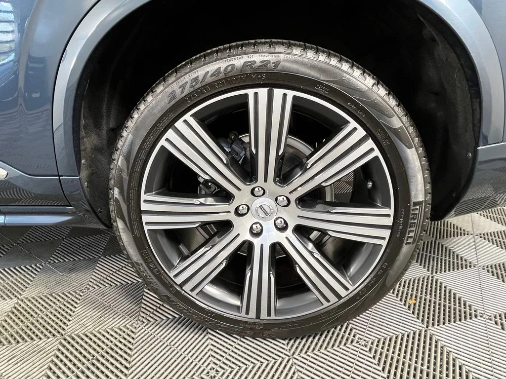 Used 2025 Denim Blue Metallic Volvo B6 Ultra image 14