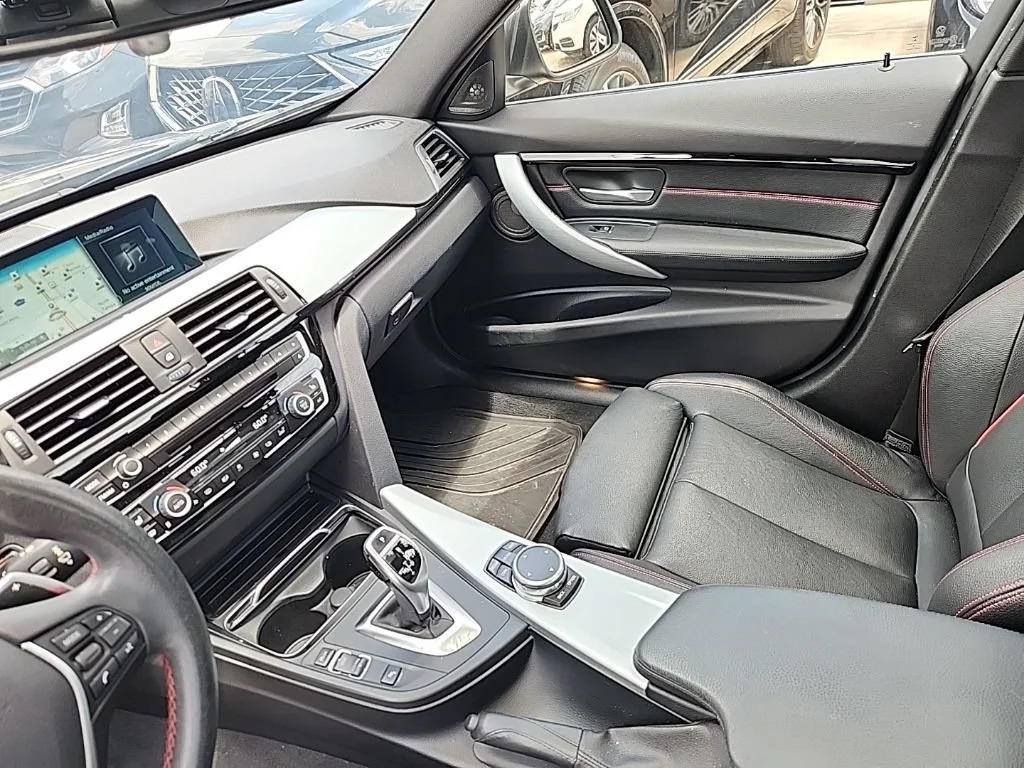 Used 2017 Black Sapphire Metallic BMW 328d xDrive image 6