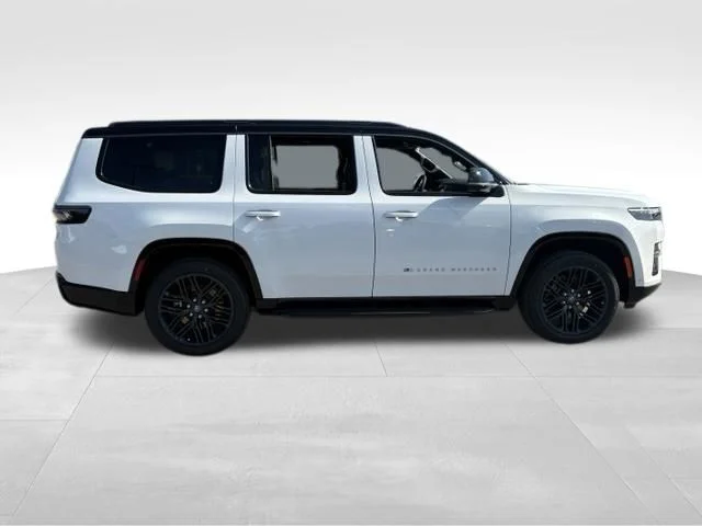 New 2026 Bright White Clear-Coat Exterior Paint Jeep 85th Anniversary Edition image 9