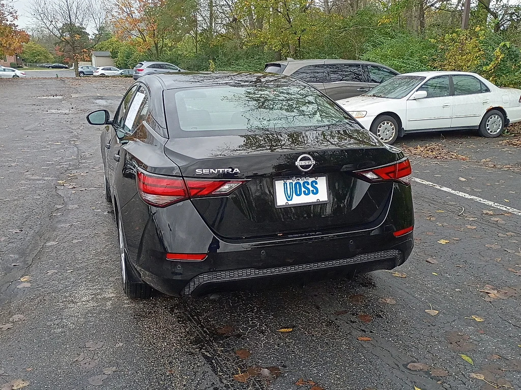 Used 2025 Super Black Nissan S image 5