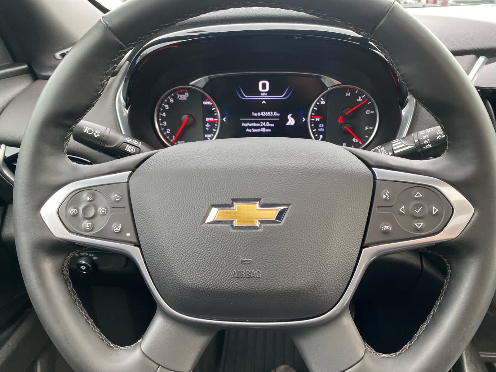 Used 2023 Iridescent Pearl Tricoat Chevrolet High Country image 14