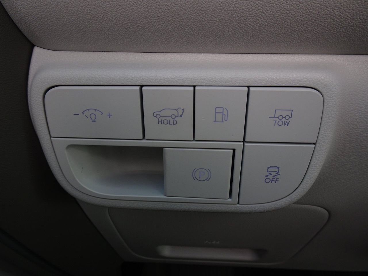 New 2027 Silver Hyundai SEL 7P image 23