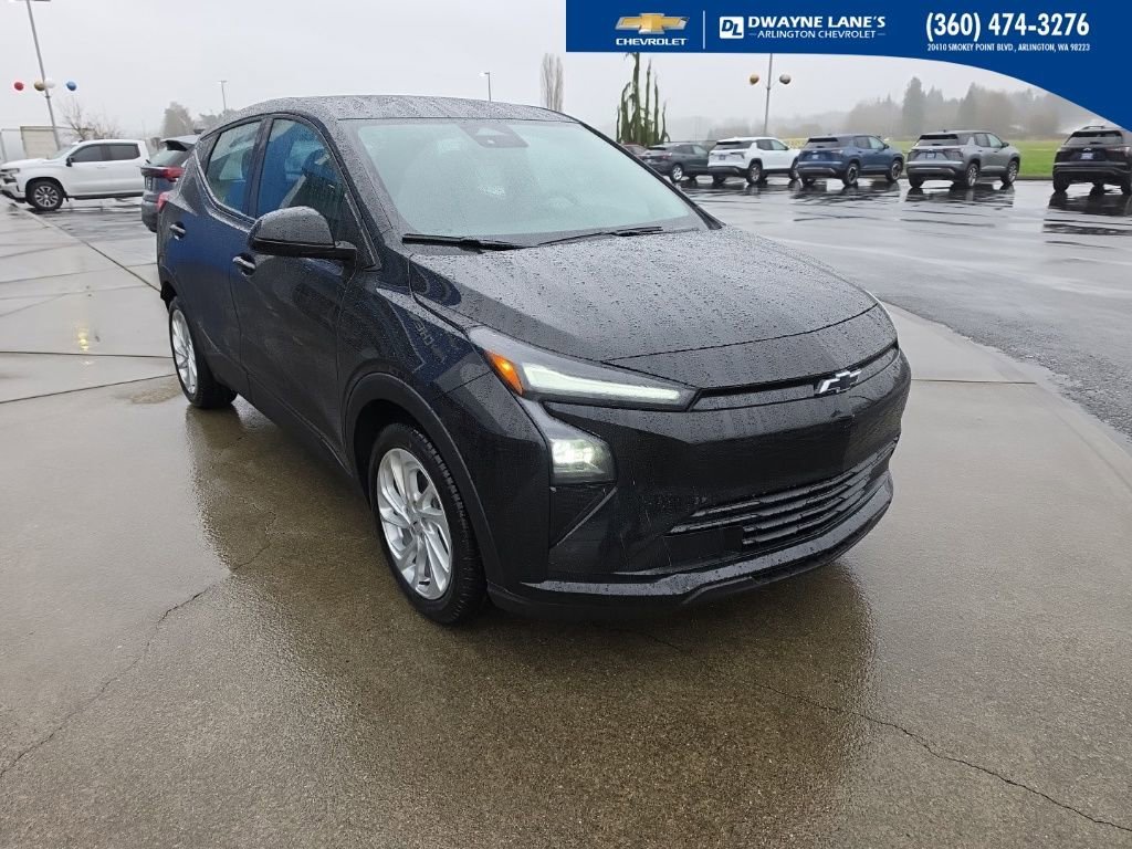 2027 Chevrolet Bolt LT - Photo 8