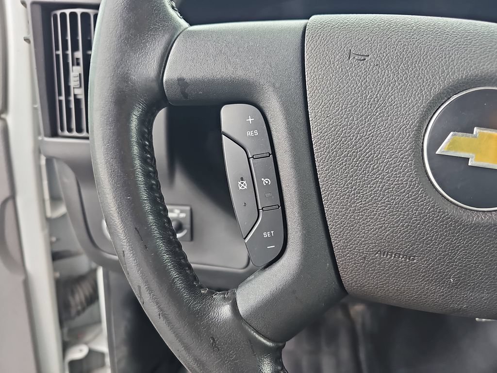 Used 2021 Summit White Chevrolet Work Van image 14