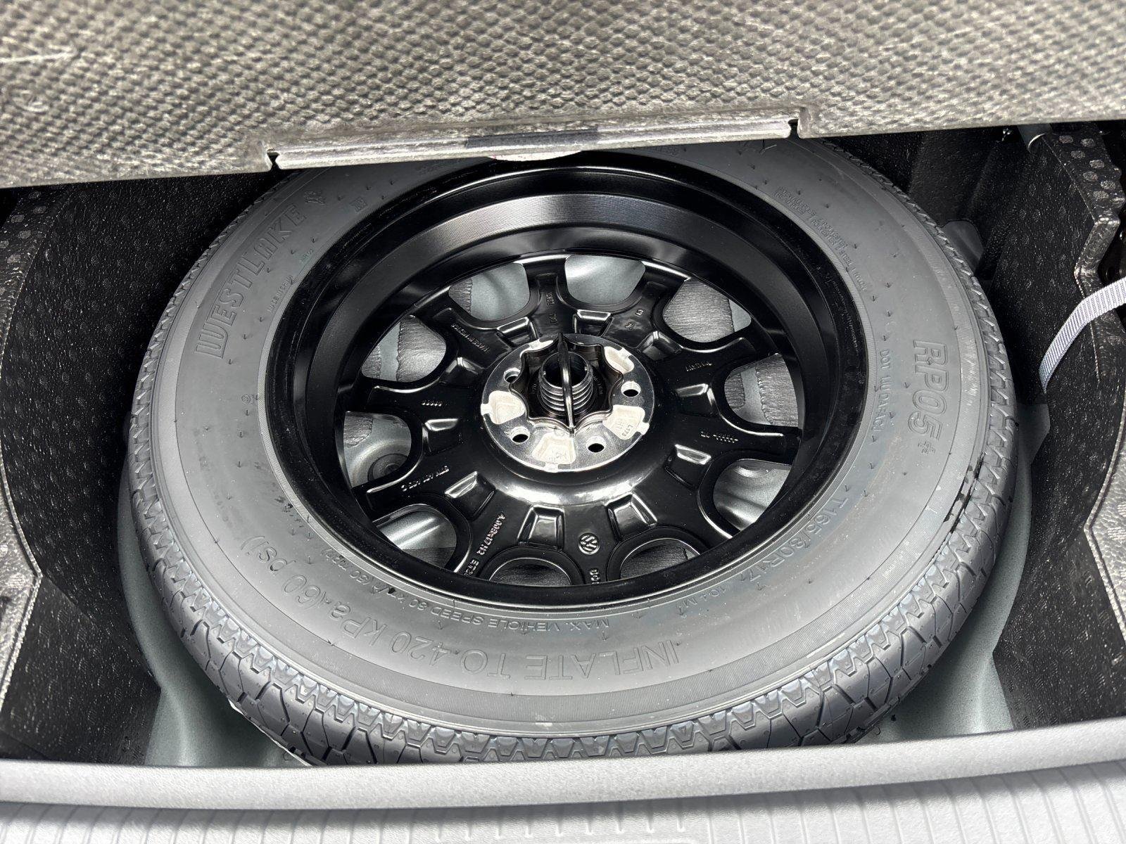 New 2026 Platinum Gray Metallic Volkswagen S image 36