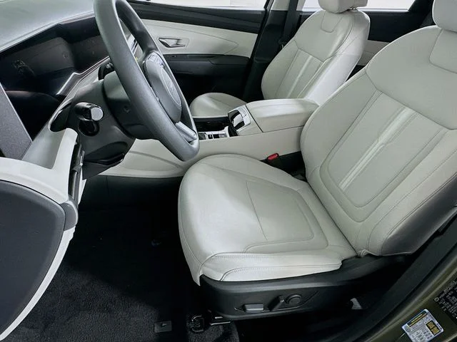 New 2026 Hyundai TUCSON SEL