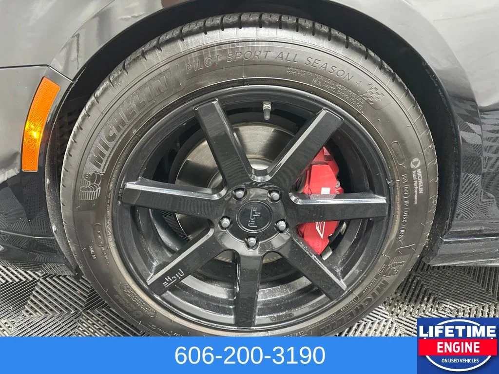 Used 2022 Black Cadillac V-Series image 10
