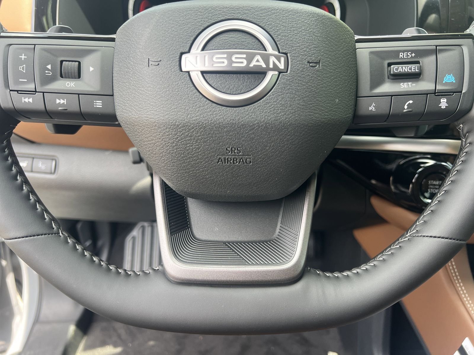 New 2026 Gray Nissan Platinum image 9