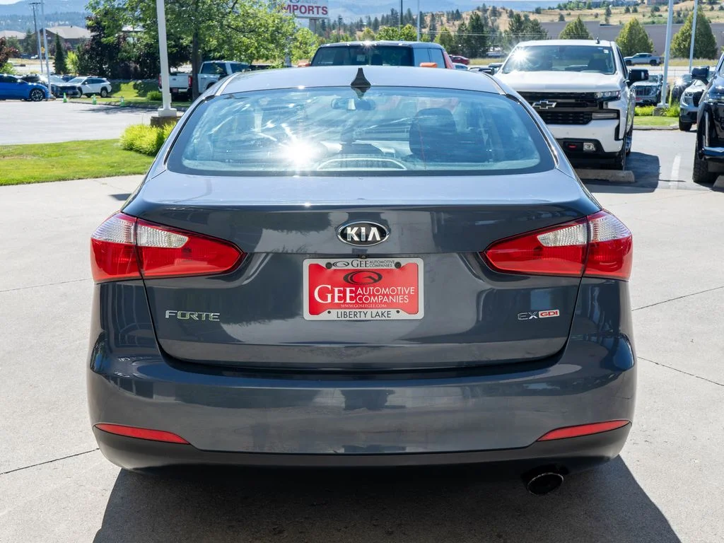 Used 2014 Blue Kia EX image 6