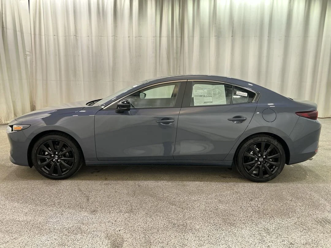2026 Mazda Mazda3 Carbon Edition - Photo 6