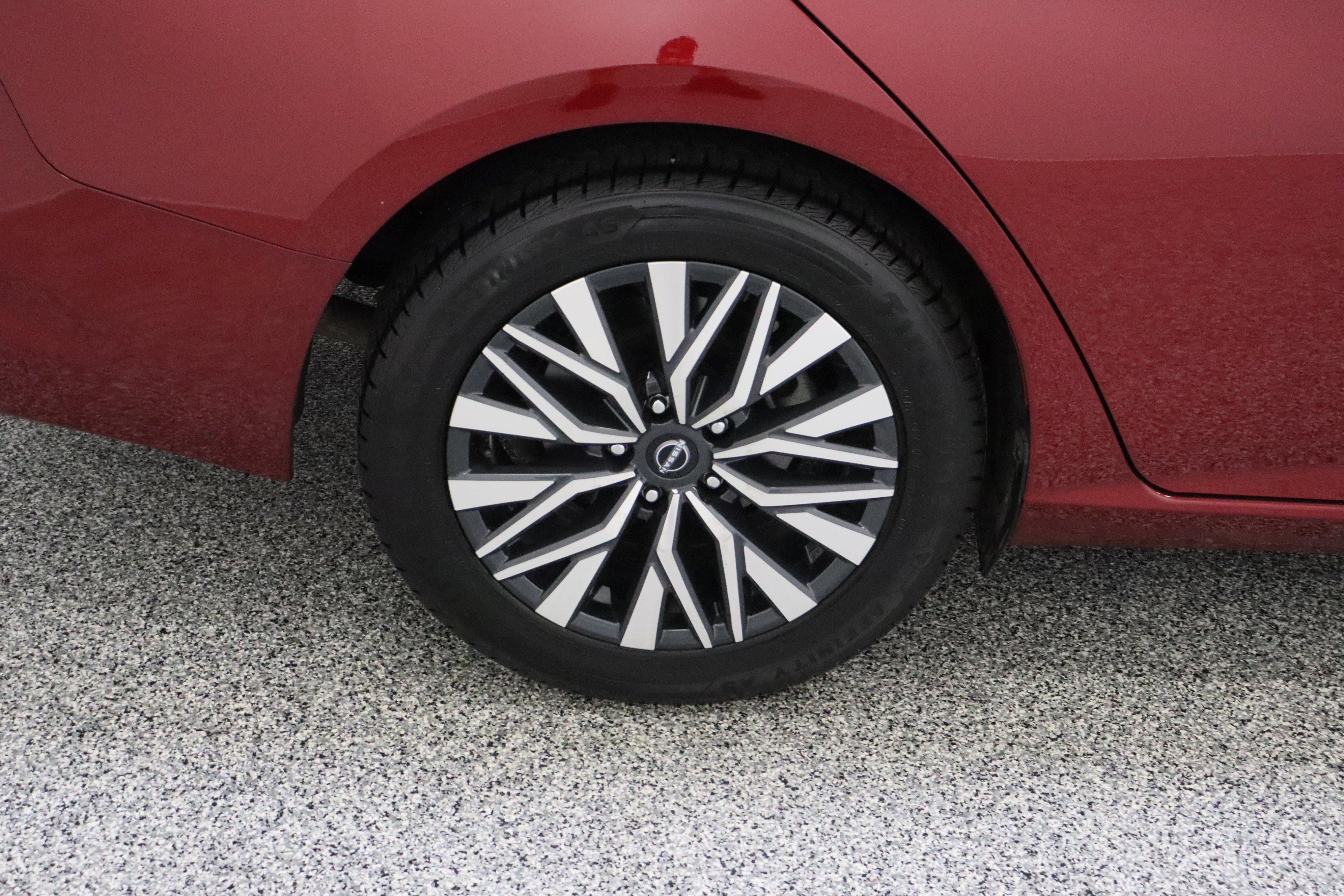 2025 Nissan Altima SV - Photo 6