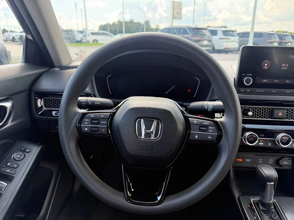 Used 2025 Silver Honda LX image 9