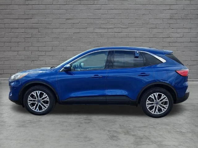 Used 2022  Ford SEL image 2