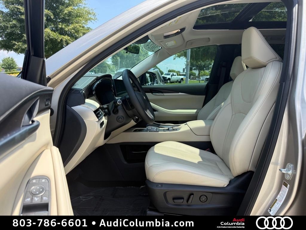 Used 2024 Silver INFINITI Sensory image 23