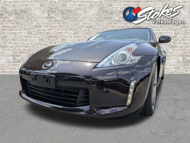 Used 2014 Red Nissan Touring image 7