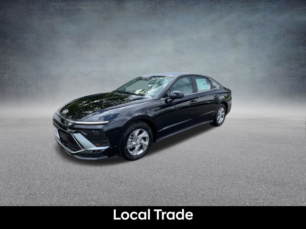 Certified Used 2026 Abyss Black Hyundai SE image 10