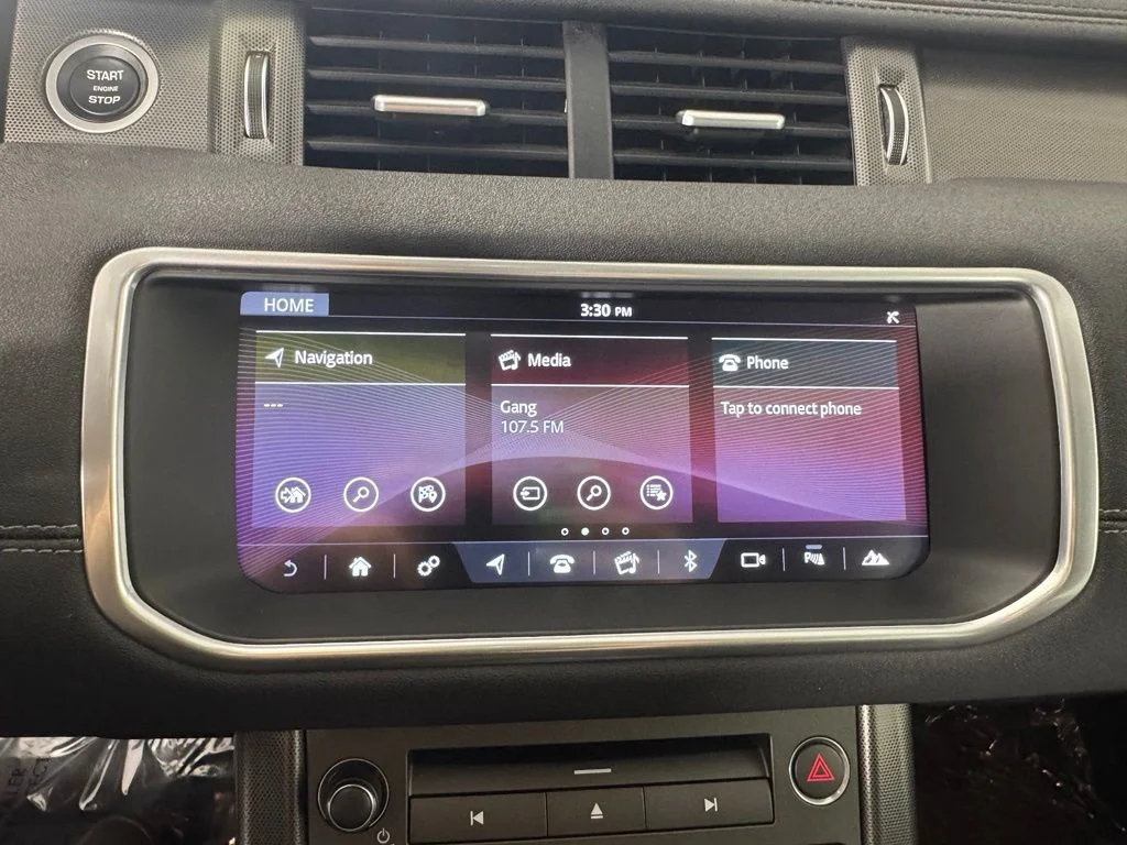 Used 2019 Narvik Black Land Rover SE image 12