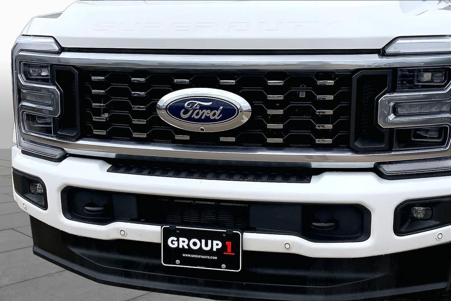 Used 2025 Star White Ford Platinum image 30