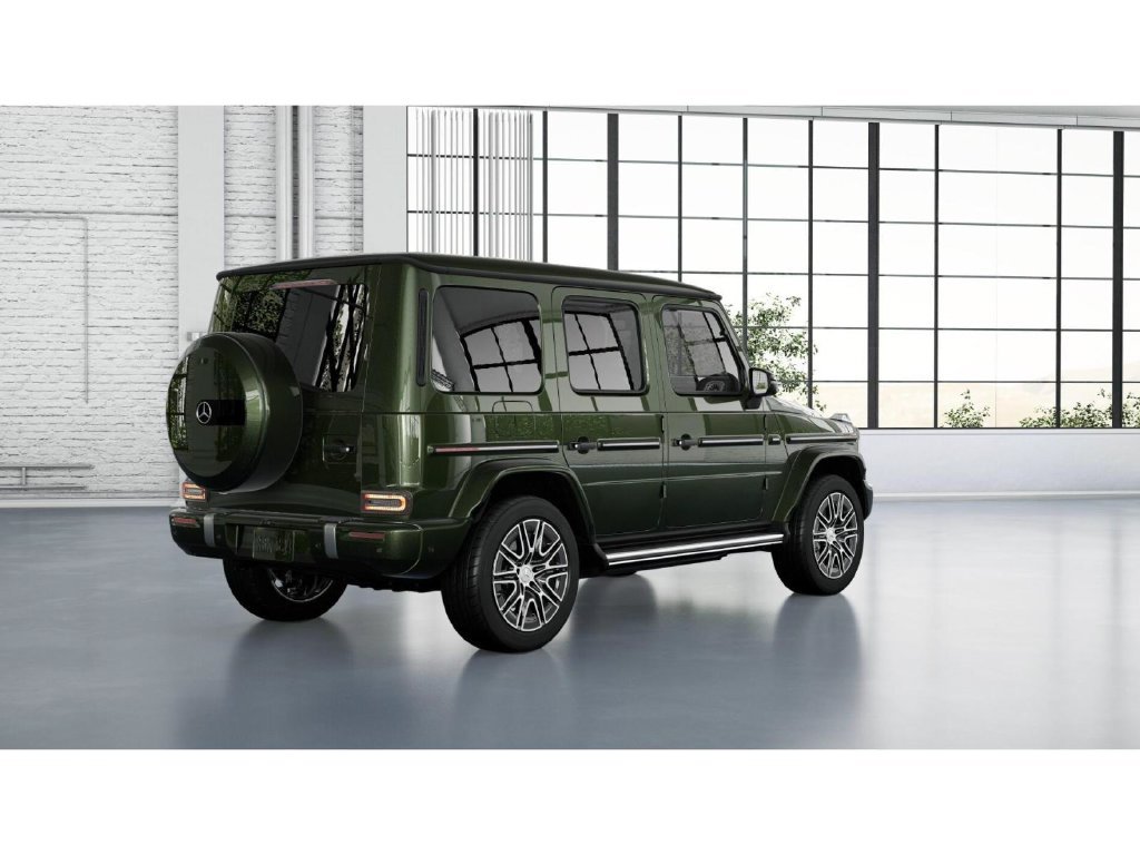 New 2027 MANUFAKTUR Olive Metallic Mercedes-Benz  image 21