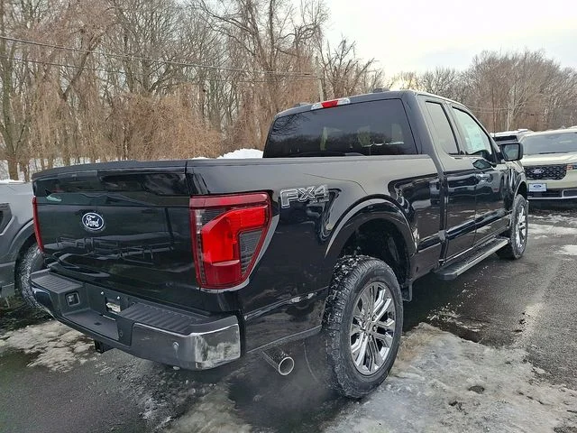 New 2026 Agate Black Metallic Ford XLT image 4