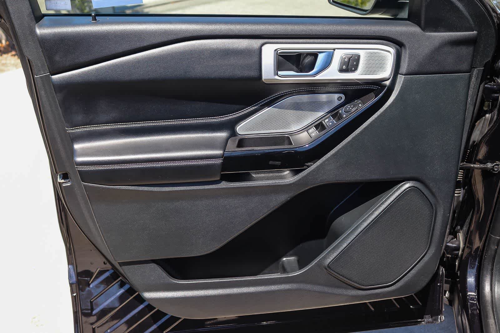 Used 2021 Agate Black Metallic Ford ST image 19