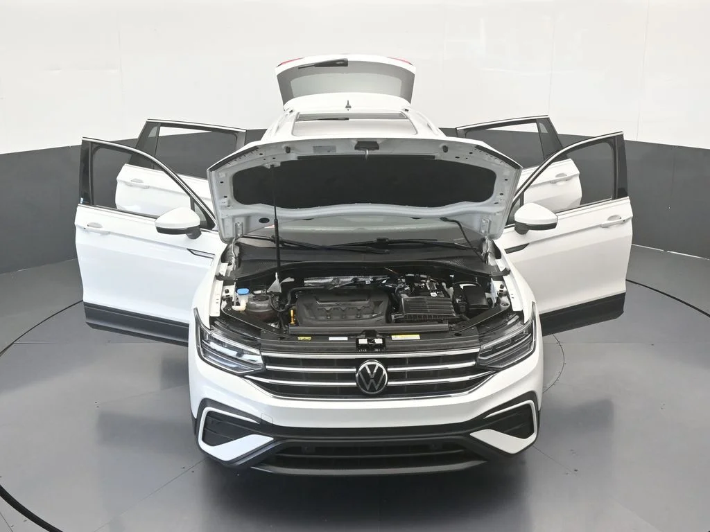 Used 2023 White Volkswagen 2.0T SE image 72