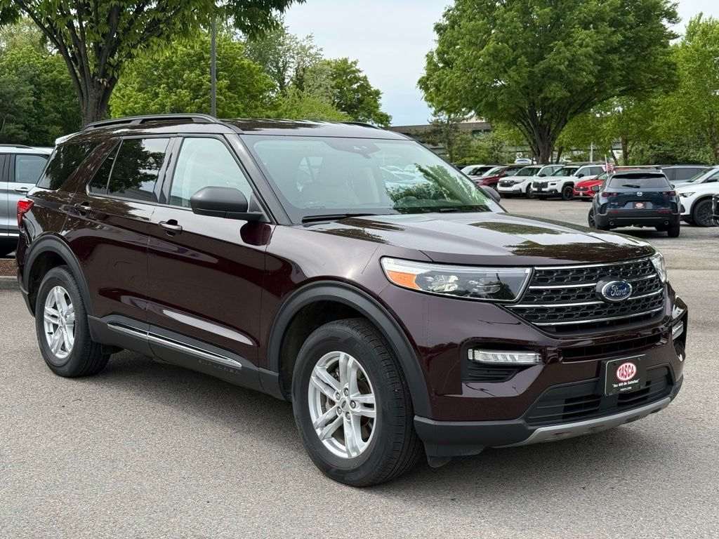 Used 2022 Red Metallic Ford XLT image 4