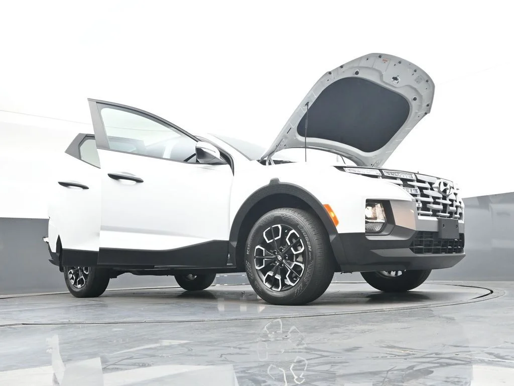 Used 2023 White Hyundai SEL image 52