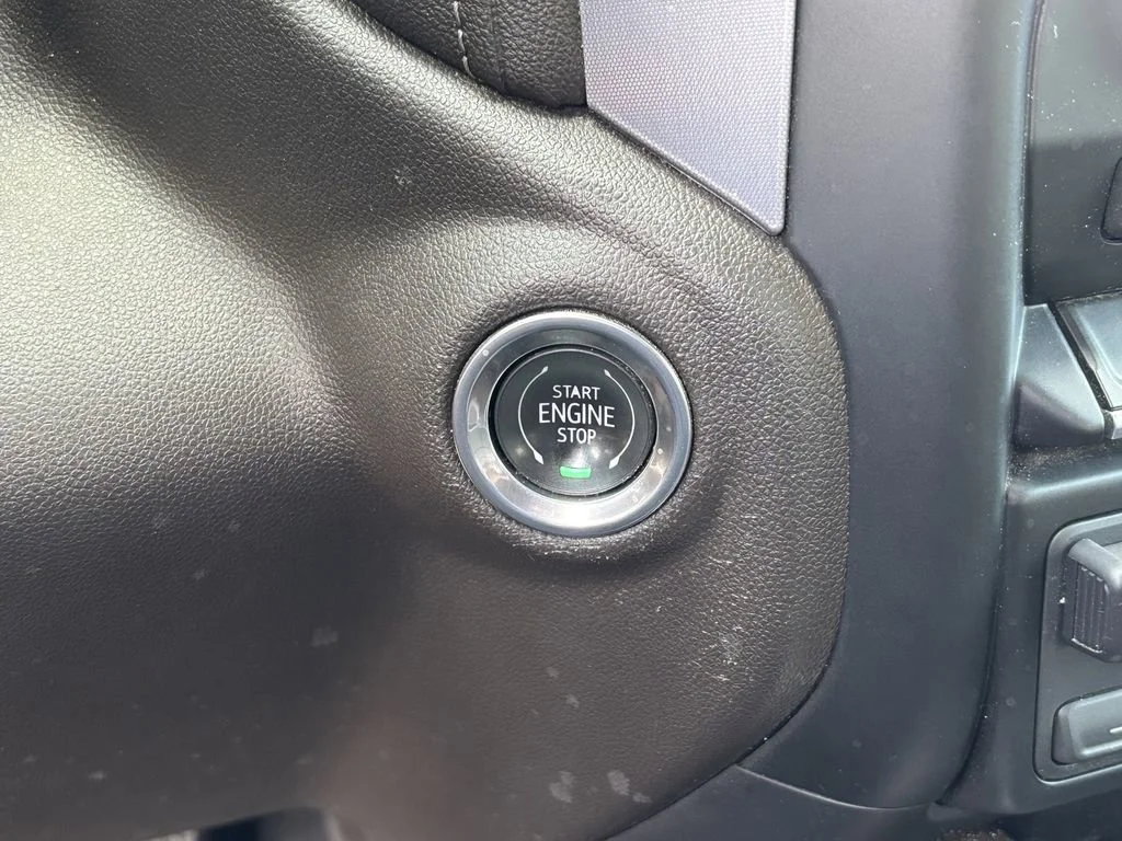 Used 2019 RED QUARTZ TINTCOAT GMC SLT image 27