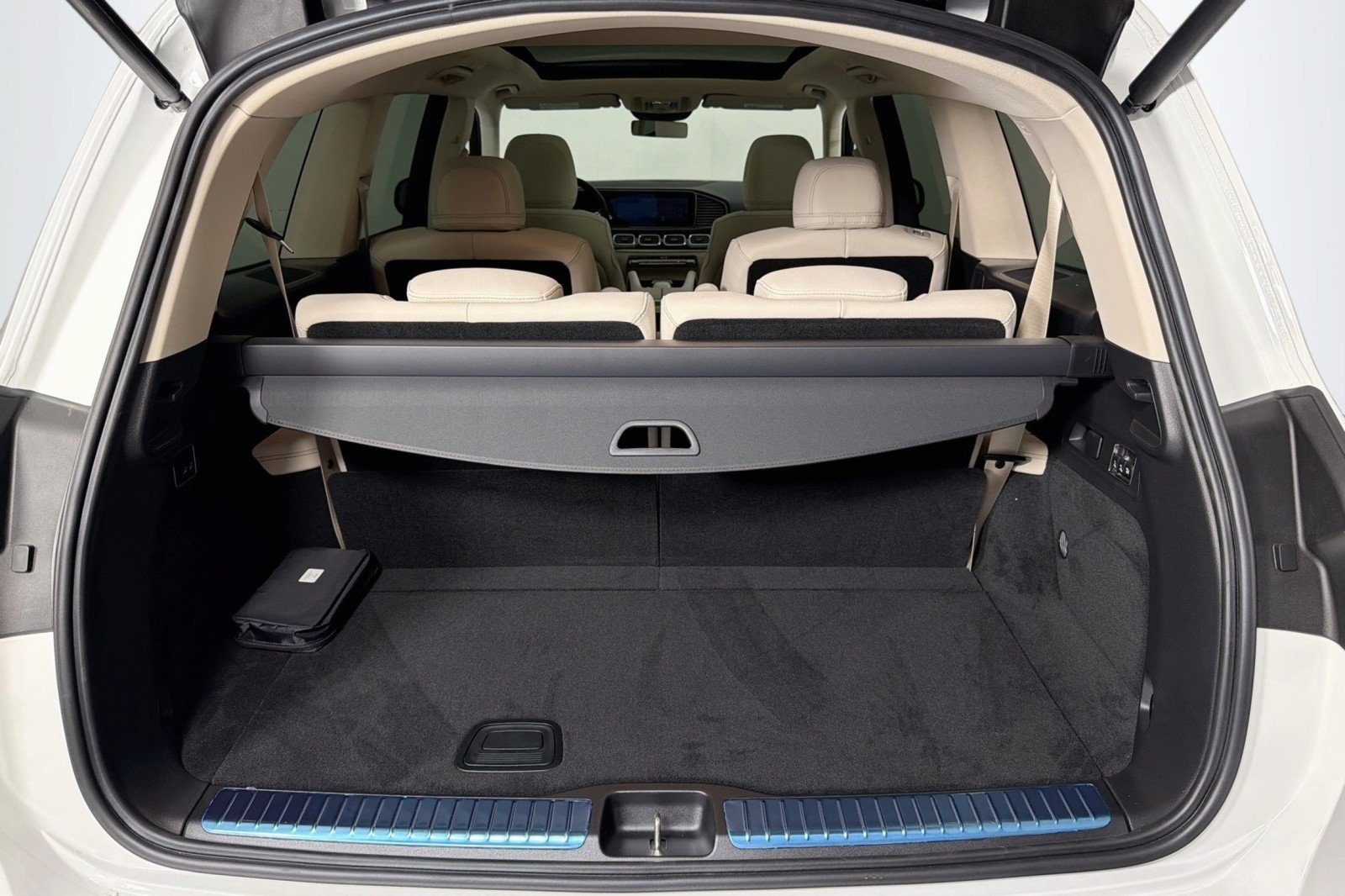 New 2026 Polar White Mercedes-Benz GLS 450 4MATIC® SUV image 25