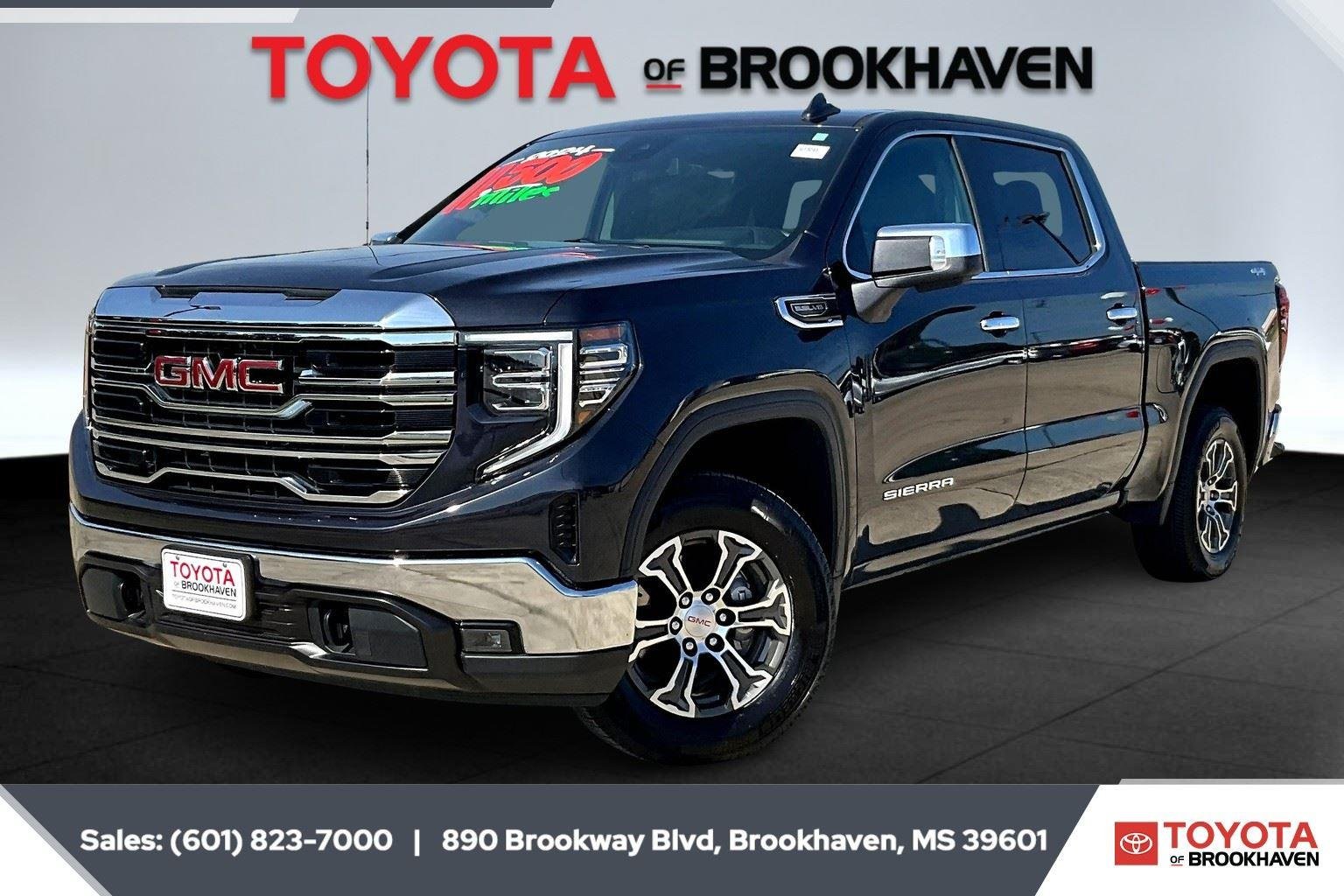 2024 GMC Sierra 1500 SLT - Photo 10