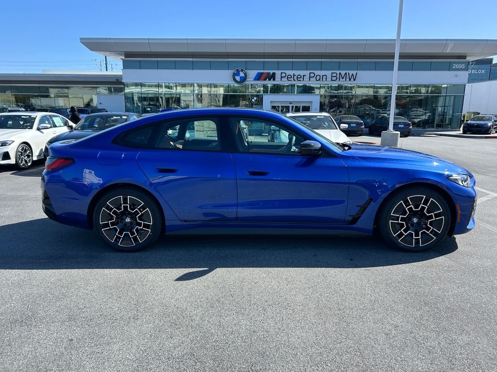 New 2026 Portimao Blue Metallic BMW eDrive40 image 6