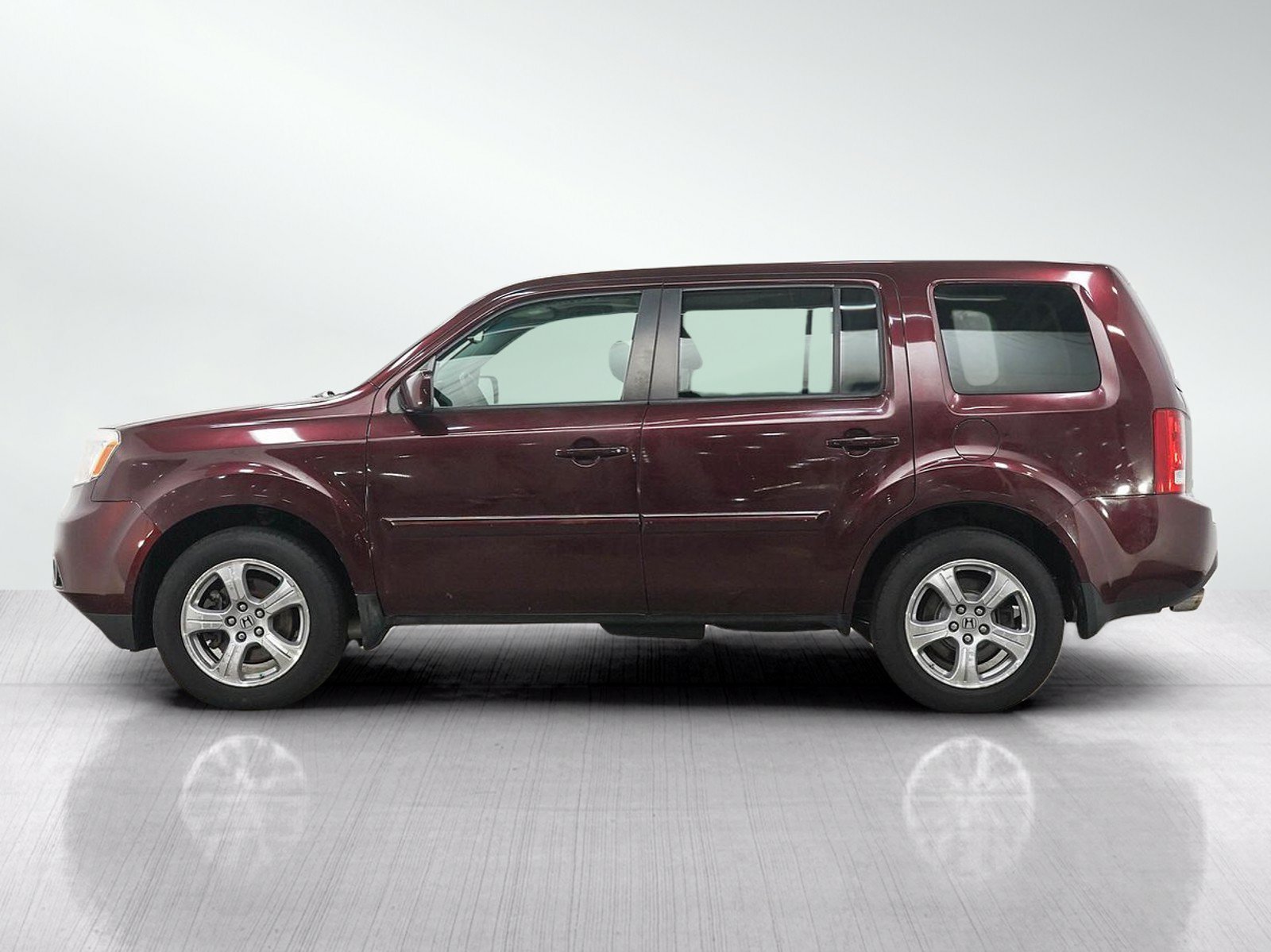 Used 2013 Honda Pilot EX-L with VIN 5FNYF4H55DB083344 for sale in Minneapolis, Minnesota
