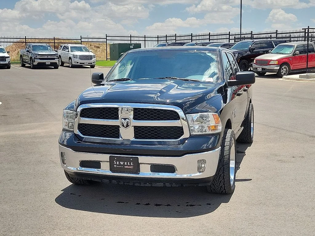 2019 RAM 1500 Classic Tradesman 4x4 Crew Cab 5'7's photo