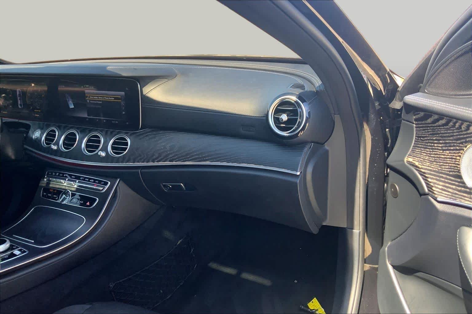 Used 2018 Obsidian Black Metallic Mercedes-Benz AMG® E 43 image 18