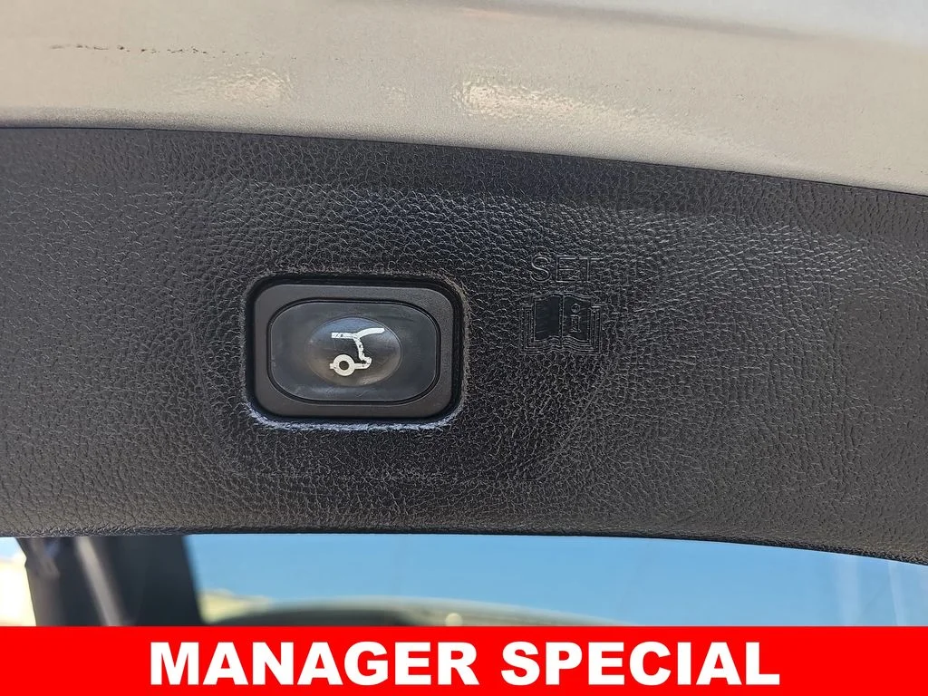 Used 2022 Silver Ford Titanium image 13