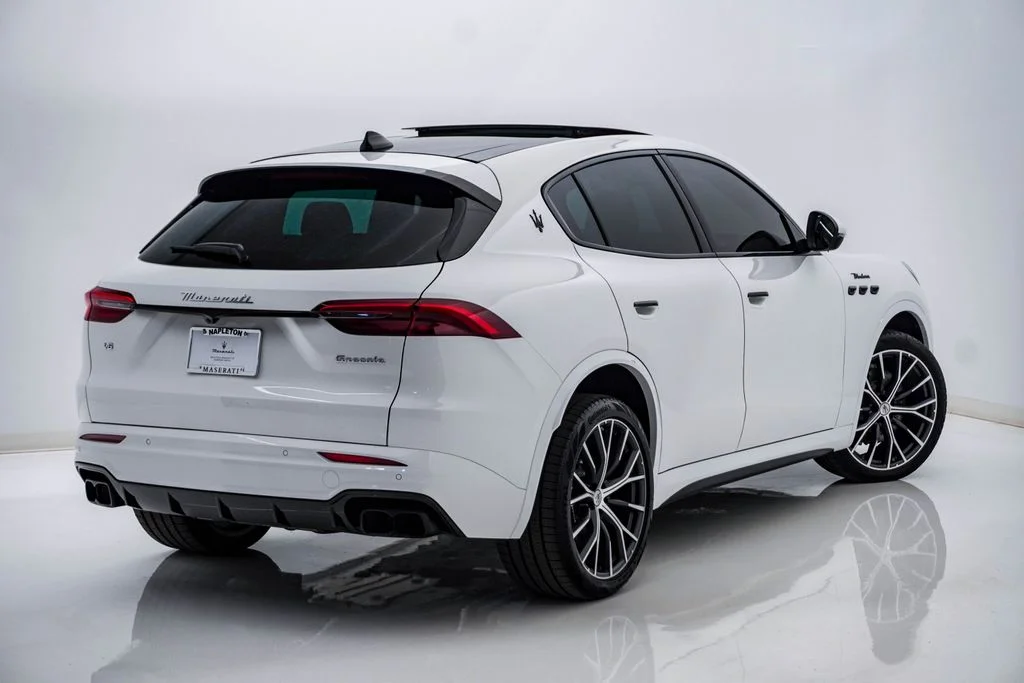 New 2026 Bianco Astro Metallic Maserati Modena image 11