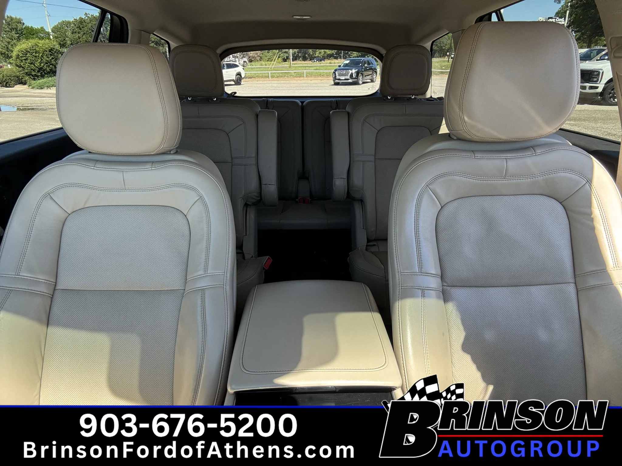 Used 2020 Infinite Black Metallic Lincoln Reserve image 29