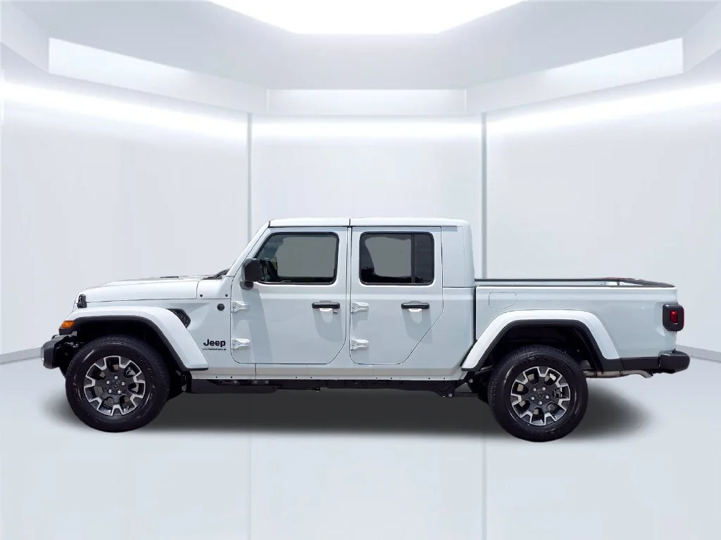 New 2026 White Jeep Sahara image 16