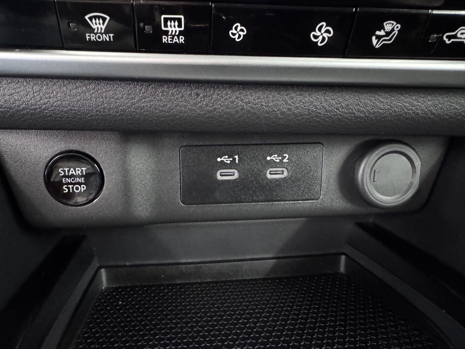 2024 Nissan Rogue SV - Photo 30