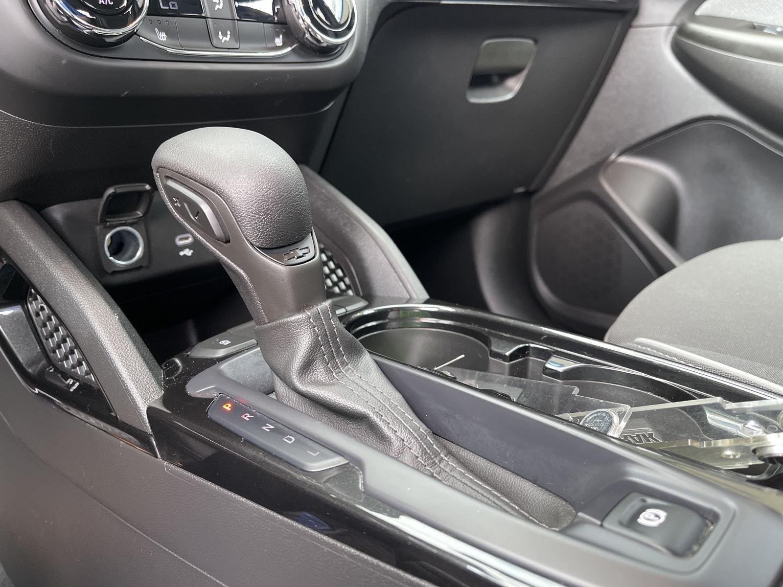 Used 2022 Mosaic Black Metallic Chevrolet LT image 28
