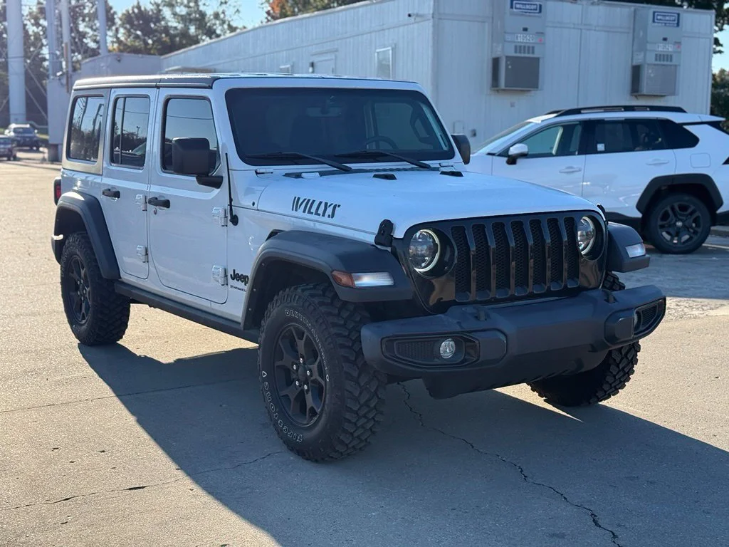 Used 2023 White Jeep Willys image 4