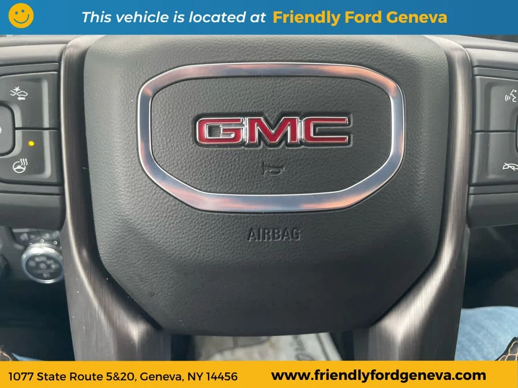 Used 2025 White GMC AT4 image 20
