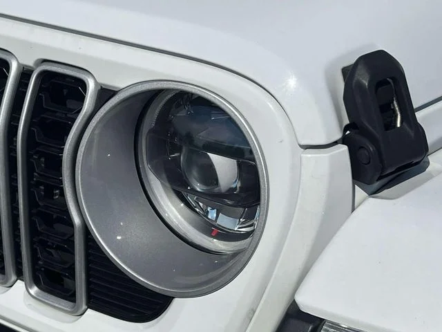 Used 2024 White Jeep Sahara 4xe image 12