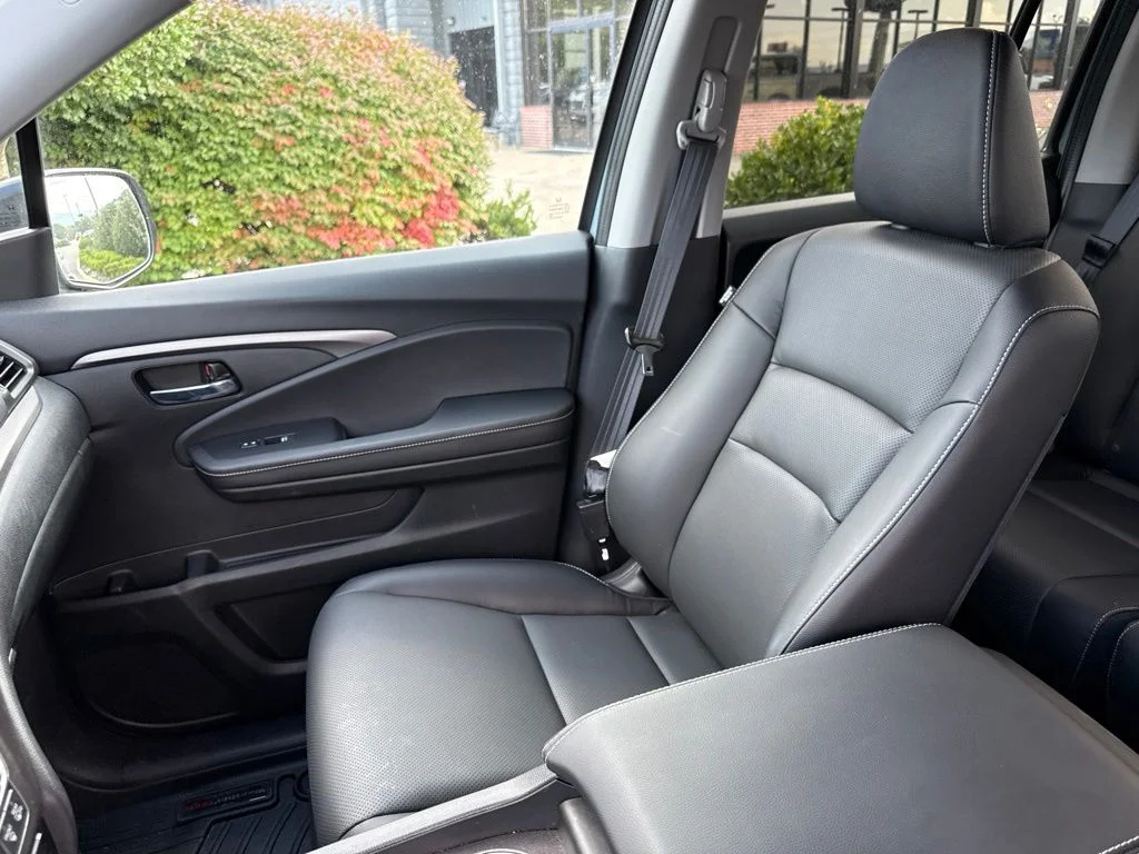 Used 2026 Blue Honda RTL image 19