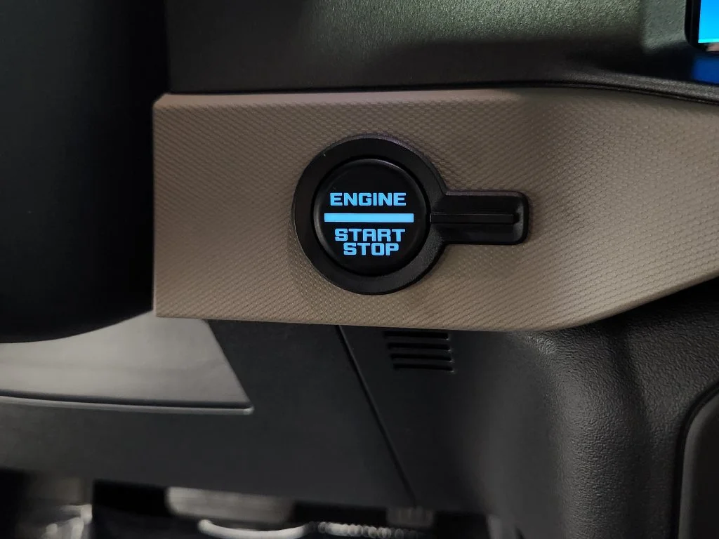 Used 2024 Green Ford Wildtrak image 30