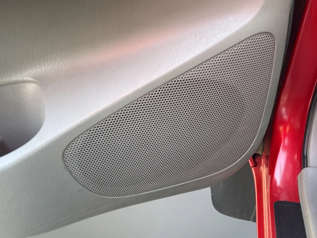 Used 2015 Red Toyota Base image 30