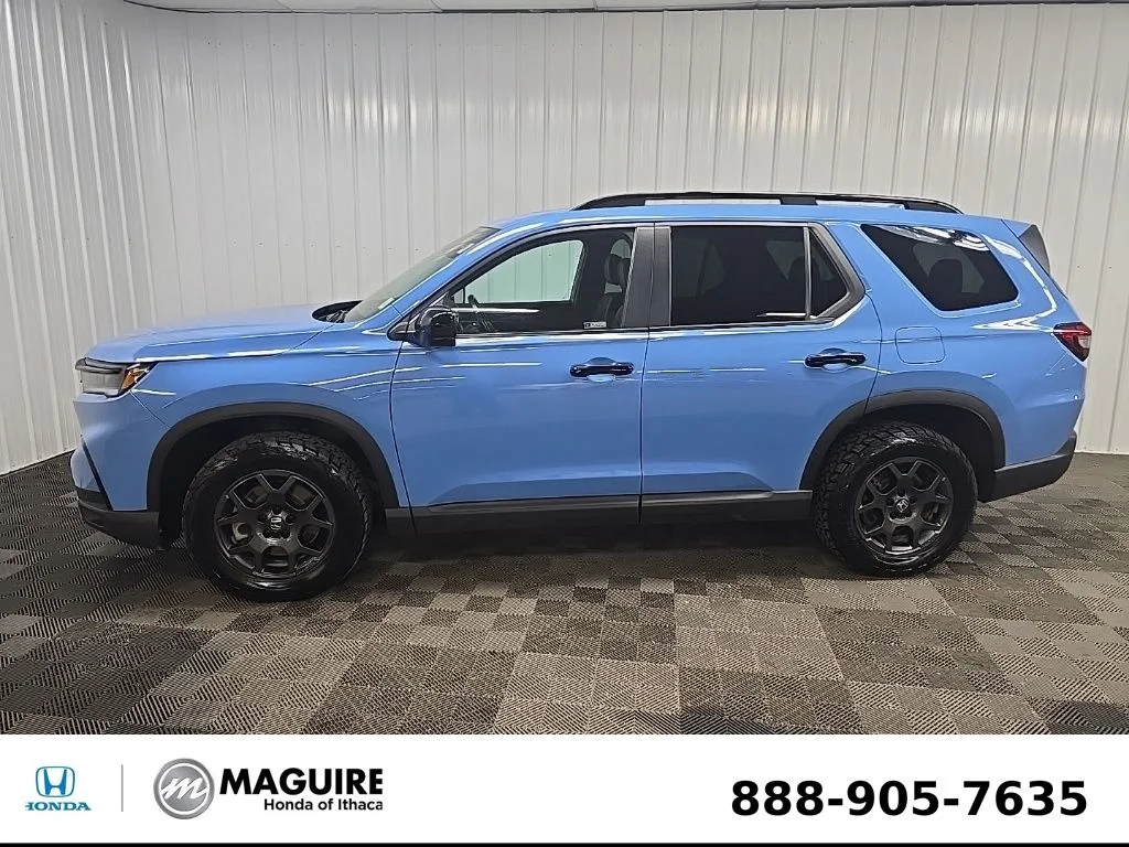 Used 2024  Honda TrailSport image 5