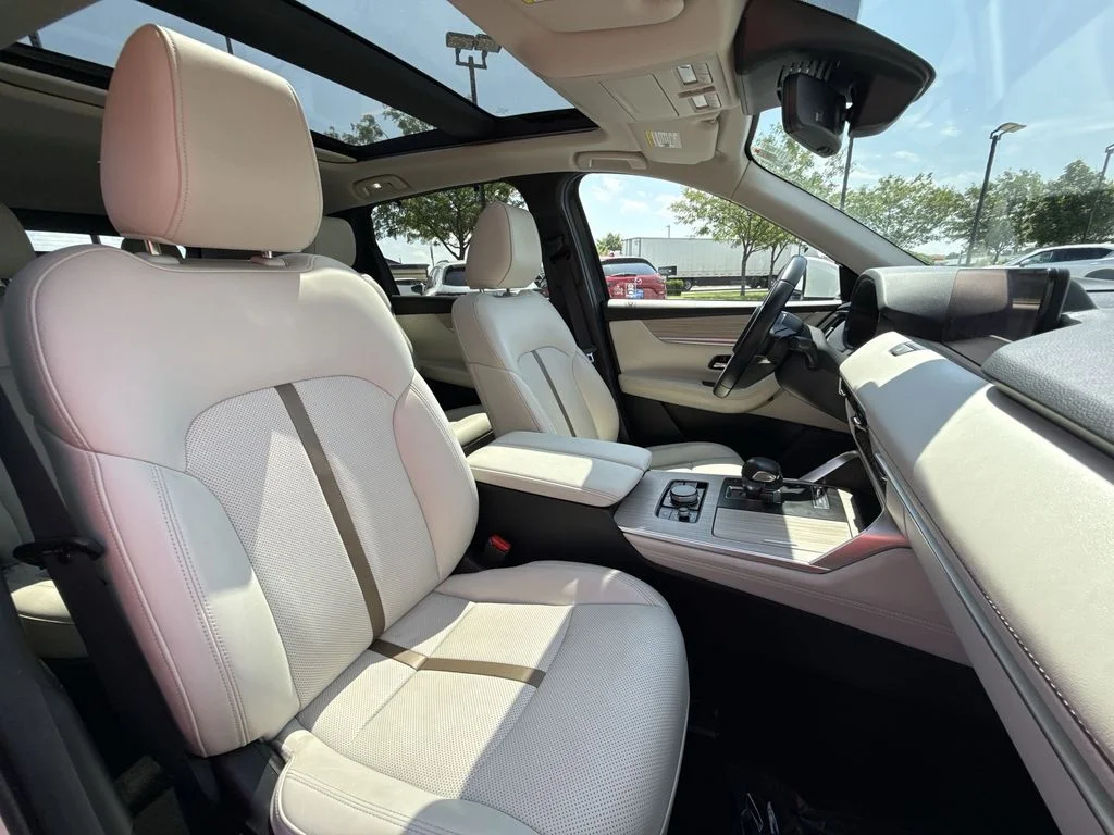 Certified Used 2024 White Mazda Premium Plus image 28